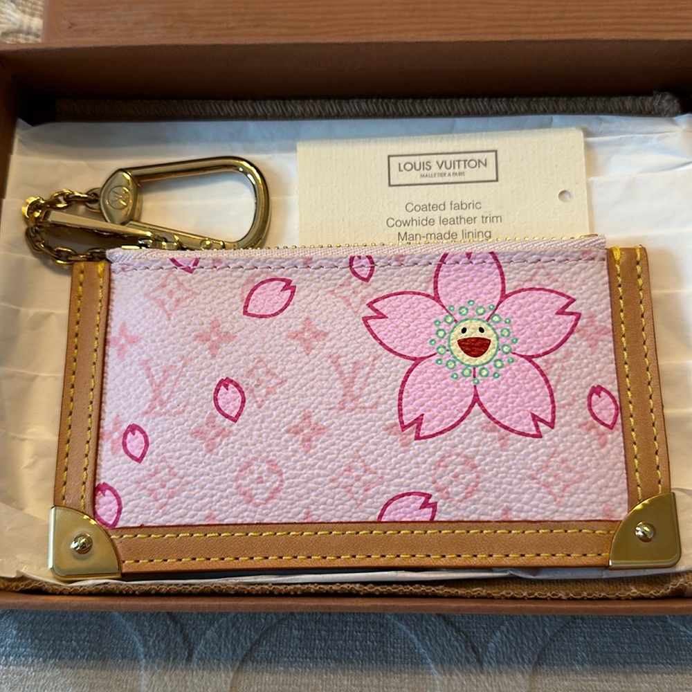 🦄RARE🦄 Authentic Louis Vuitton Monogram Cherry Blossom Key Pouch